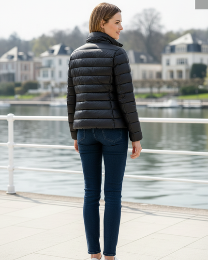 Dünne Daunenjacke Damen schwarz mit 90 % Daunen - Ansicht 2