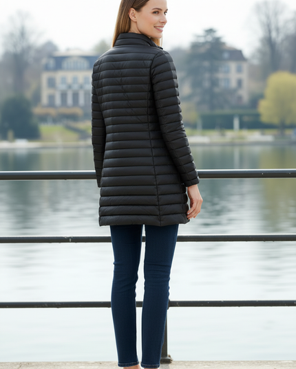 Ultraleichte Daunenjacke Damen Schwarz lang mit Stehkragen - Ansicht 2