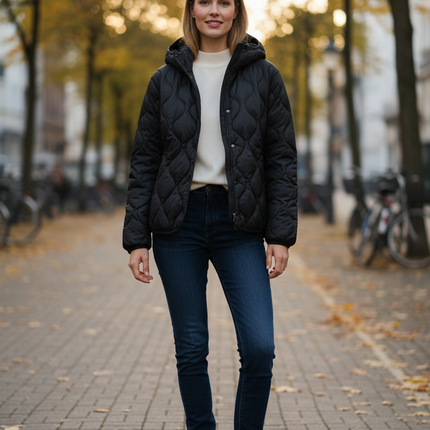 Wattierte Daunenjacke Damen schwarz mit Kapuze - Ansicht 1